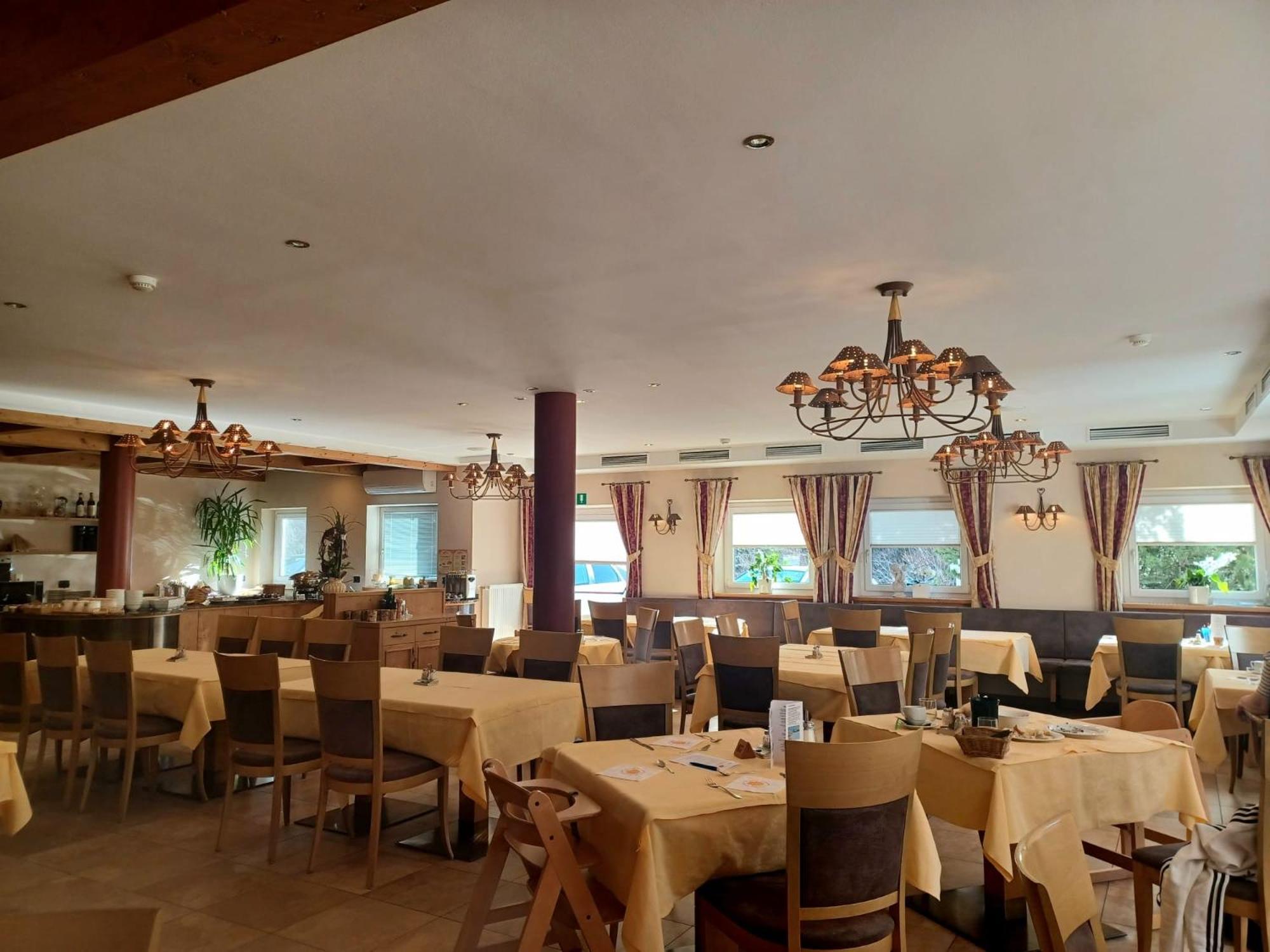 Hotel Alpin Colle Isarco Buitenkant foto