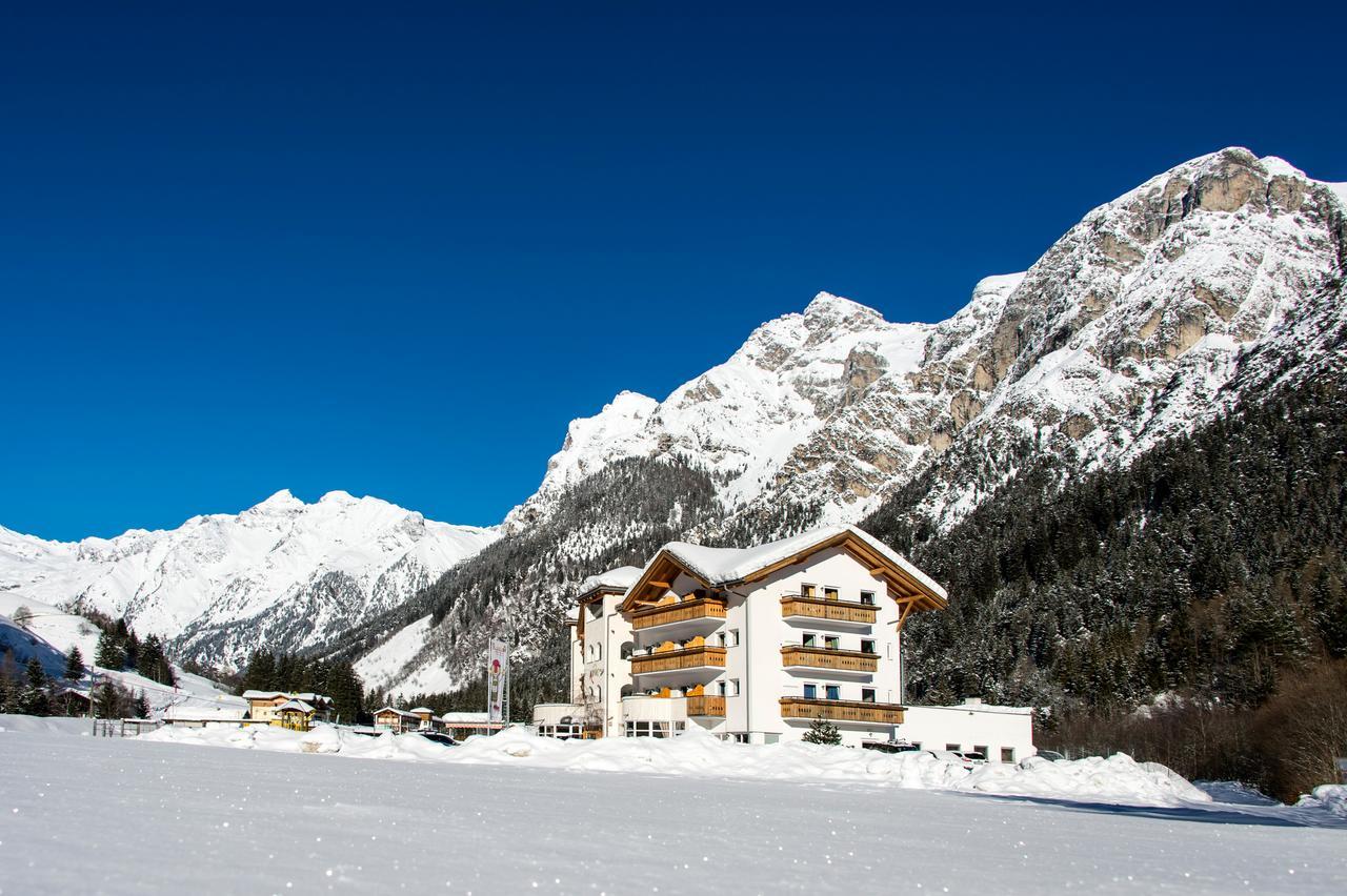 Hotel Alpin Colle Isarco Buitenkant foto
