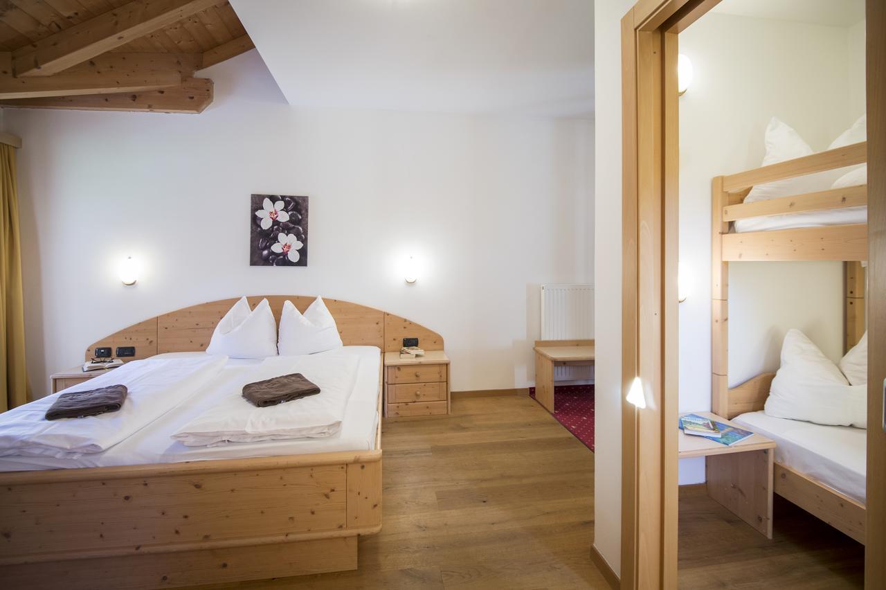 Hotel Alpin Colle Isarco Buitenkant foto